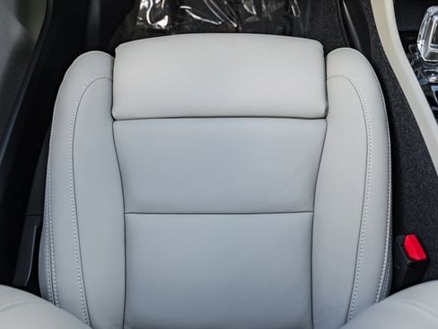 New 2026 Volvo XC40 B5 Ultra w/ Protection Package Premier image 32