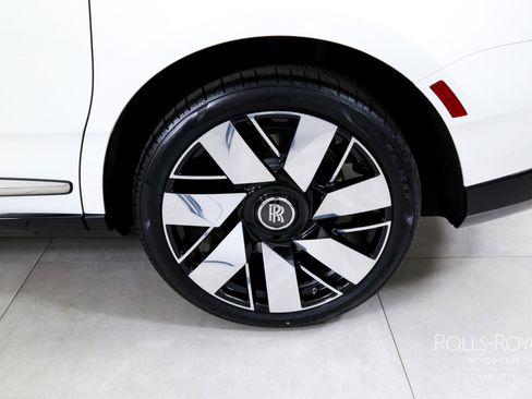 New 2026 Rolls-Royce Cullinan image 45