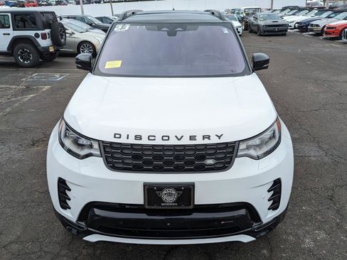Used 2023 Land Rover Discovery S R-Dynamic image 3