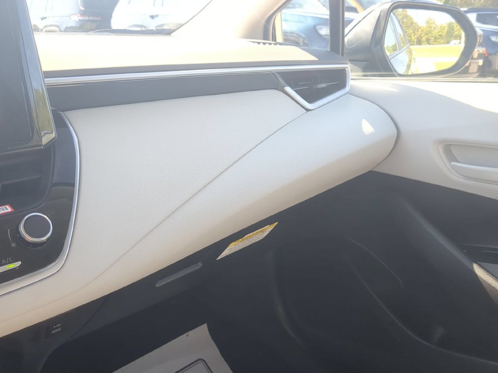 Used 2026 Toyota Corolla LE FWD image 22