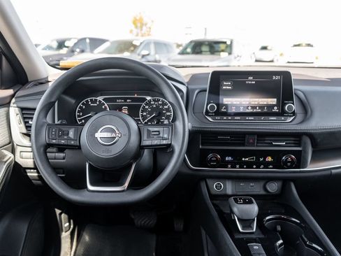 Used 2023 Nissan Rogue SV AWD/4WD image 15