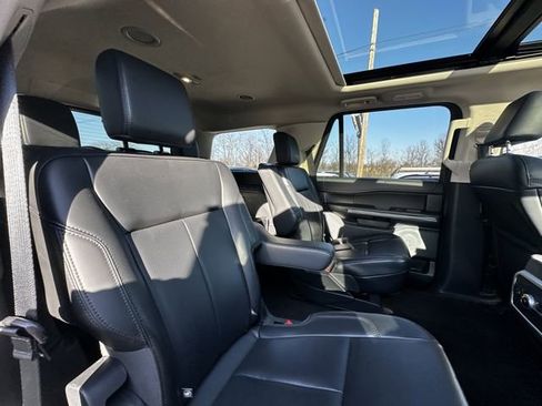Certified 2022 Ford Expedition XLT image 38