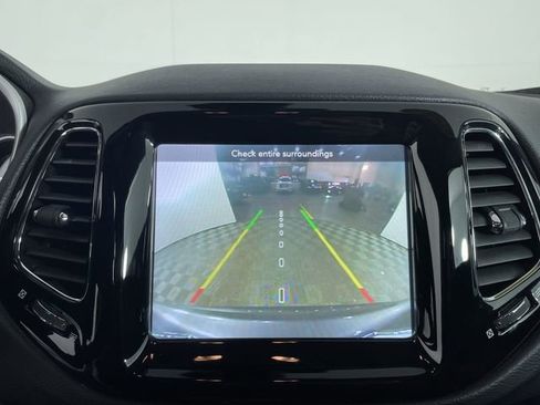 Used 2021 Jeep Compass Limited image 23