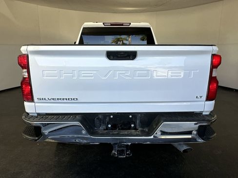 Used 2022 Chevrolet Silverado 2500 LT w/ Convenience Package image 7