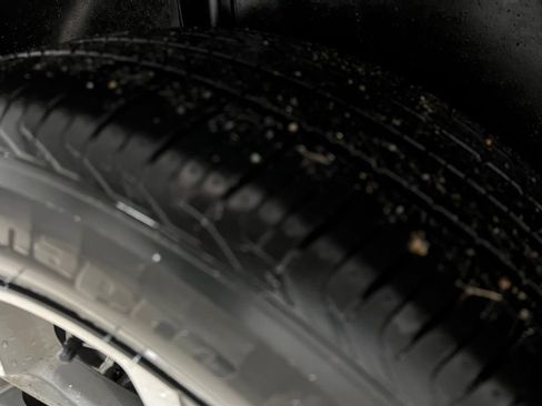 Used 2025 Chevrolet Trax LT image 40