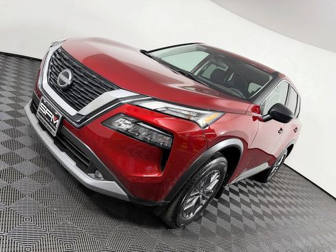 Used 2023 Nissan Rogue S AWD/4WD image 18