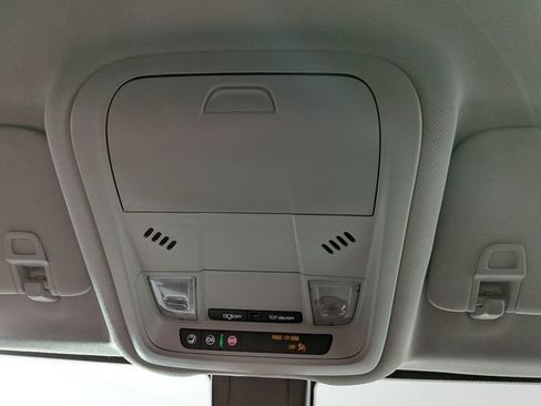 Used 2020 GMC Terrain SLE w/ Driver Convenience Package FWD image 23