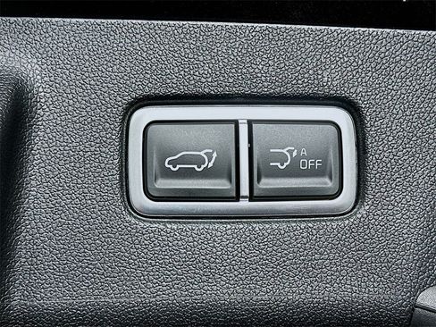 Certified 2025 Kia Sorento X-Line EX image 12