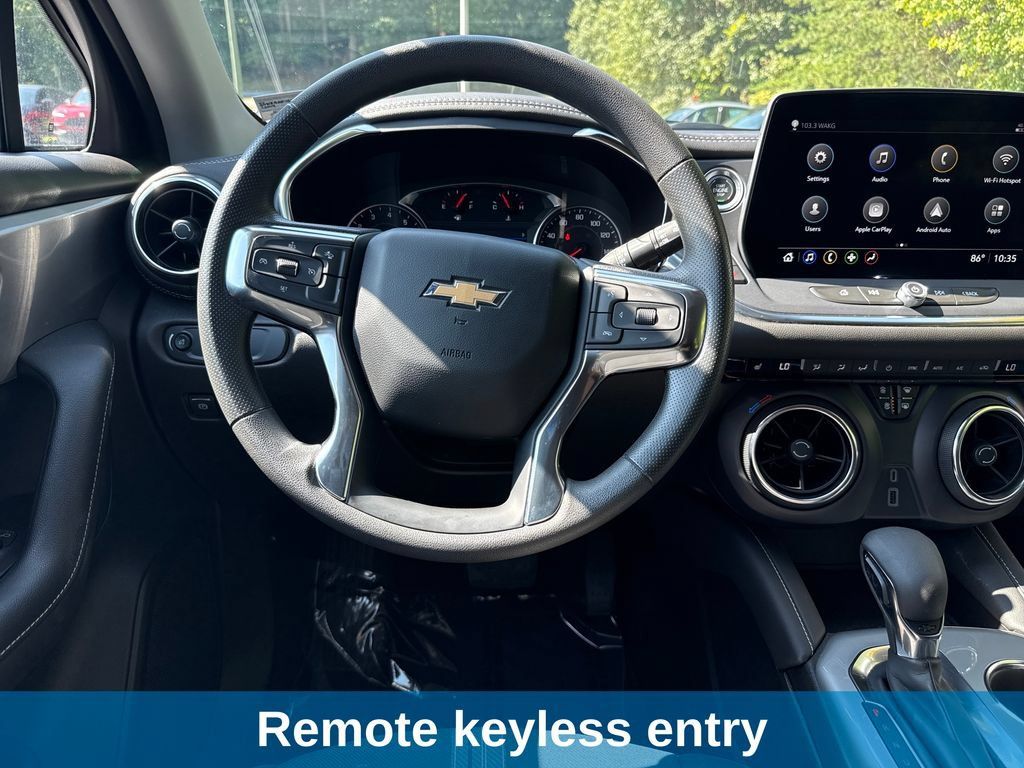 Used 2025 Chevrolet Blazer LT AWD/4WD image 18