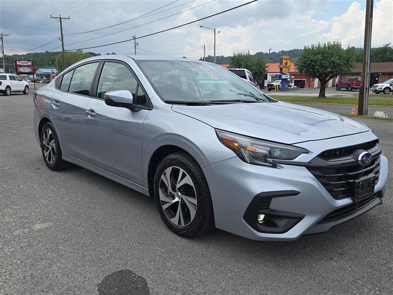 Used 2025 Subaru Legacy Premium AWD/4WD image 8