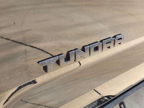 Used 2022 Toyota Tundra SR5 AWD/4WD image 31