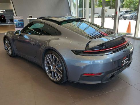 Used 2025 Porsche 911 Carrera RWD image 4
