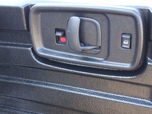 Used 2024 GMC Savana 2500 Work Van w/ Driver Convenience Package image 9