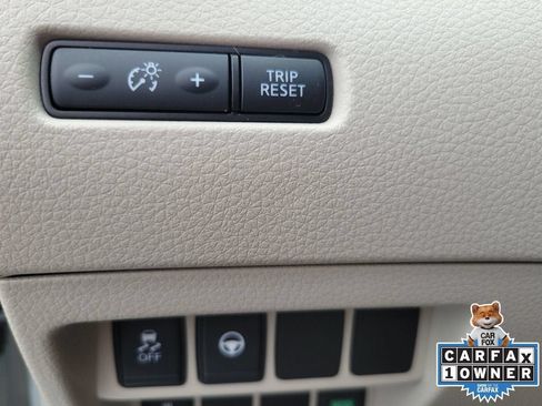 Used 2019 Nissan Rogue Sport SL FWD image 19