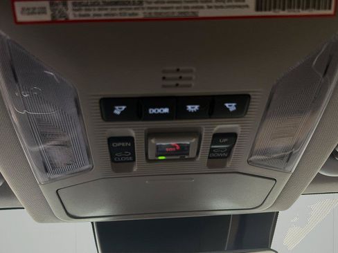 Used 2025 Toyota RAV4 Limited w/ Advanced Technology Package AWD/4WD image 21