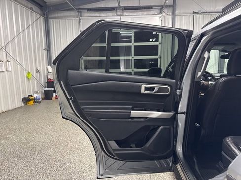 Used 2023 Ford Explorer XLT w/ Equipment Group 202A image 17