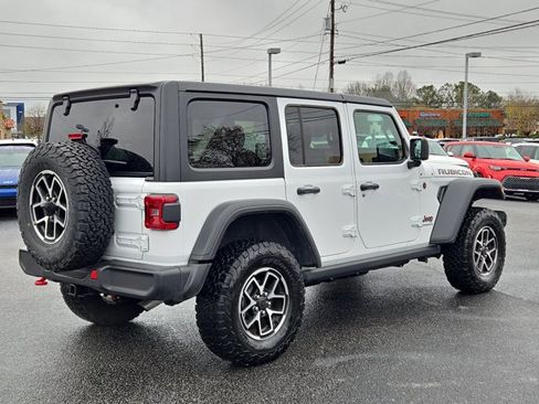 Used 2025 Jeep Wrangler Unlimited Rubicon image 6