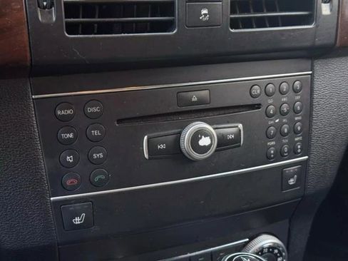 Used 2012 Mercedes-Benz GLK 350 4MATIC image 36