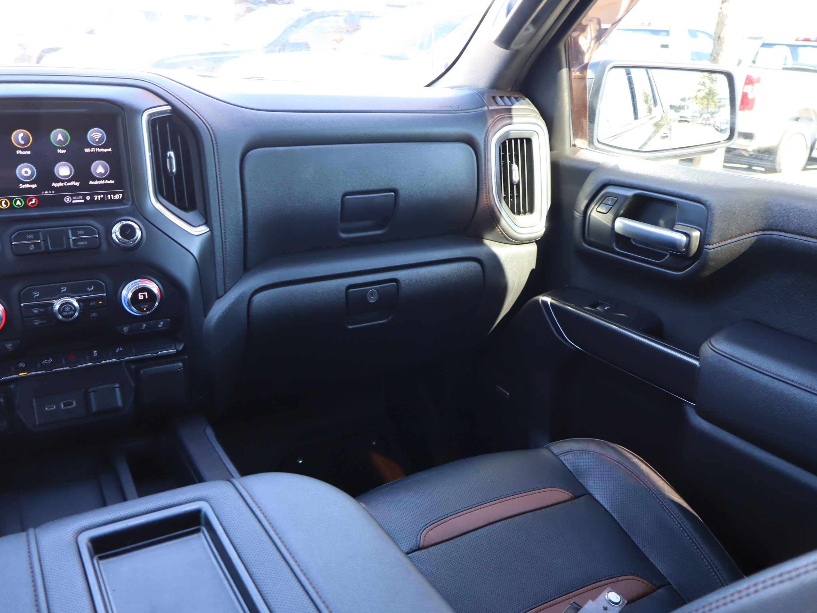 Used 2021 GMC Sierra 1500 AT4 w/ AT4 Preferred Package AWD/4WD image 17