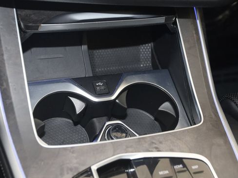 Used 2023 BMW X7 xDrive40i w/ Premium Package image 33