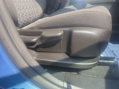 Used 2024 Chevrolet Equinox LT AWD/4WD image 36