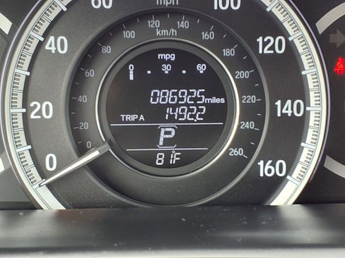 Used 2017 Honda Accord EX image 14