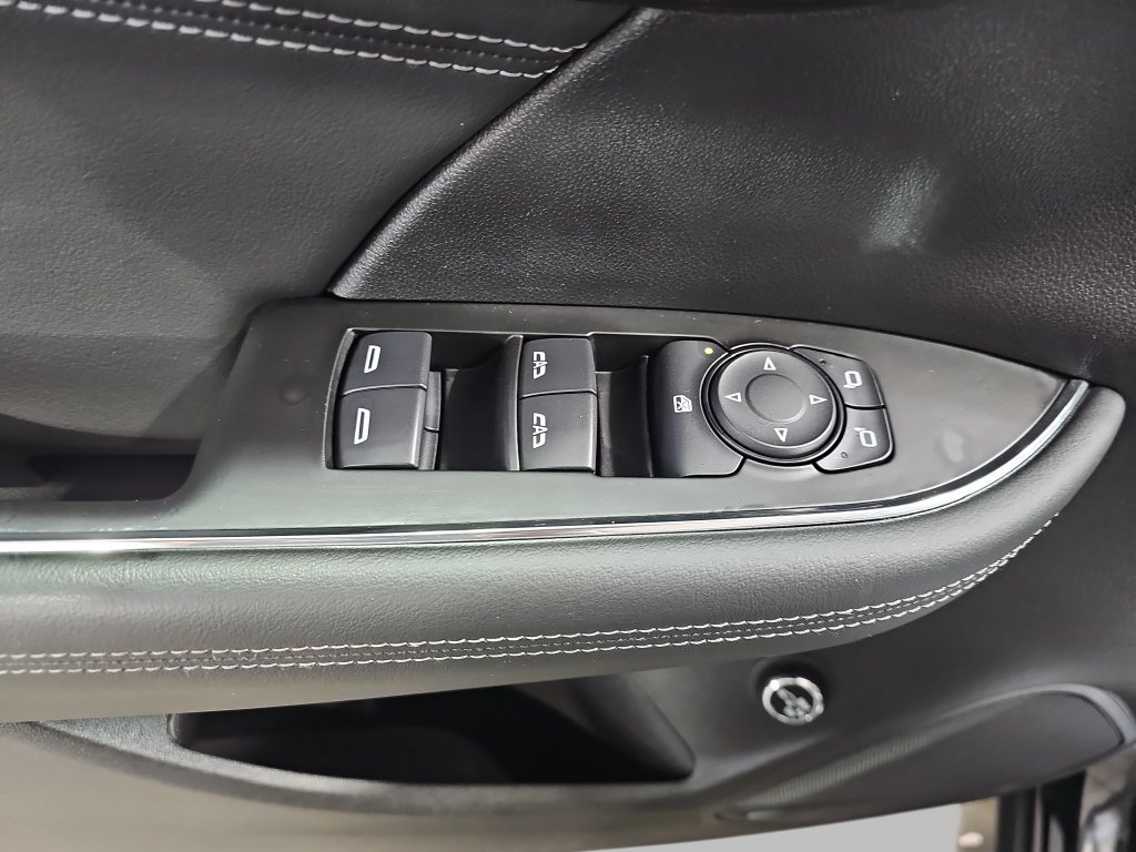 Certified 2023 Buick Envision Preferred AWD/4WD image 33