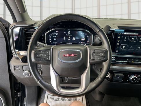 Used 2025 GMC Sierra 1500 SLT AWD/4WD image 16