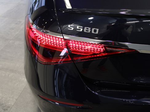 New 2026 Mercedes-Benz S 580 4MATIC Sedan image 14