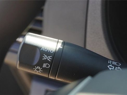 Used 2024 Nissan Frontier S w/ Technology Package image 28