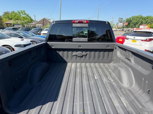 Used 2017 Chevrolet Silverado 1500 High Country image 19