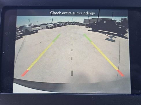 Used 2021 Jeep Cherokee Latitude FWD image 33