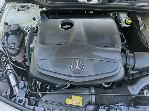 Used 2015 Mercedes-Benz CLA 250 image 28