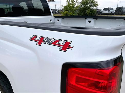 Used 2015 Chevrolet Silverado 1500 LT w/ LT Convenience Package AWD/4WD image 28