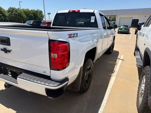 Used 2017 Chevrolet Silverado 1500 LT w/ All Star Edition AWD/4WD image 4