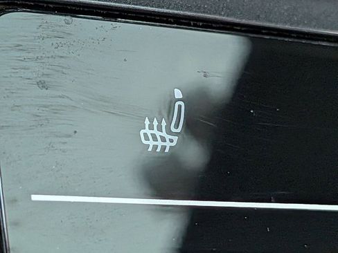 Used 2022 Volkswagen Tiguan SE R-Line image 24