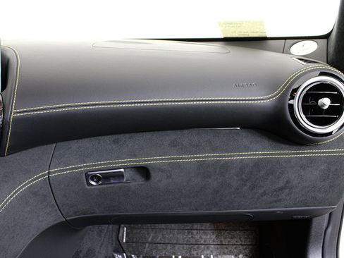 Used 2020 Mercedes-Benz AMG GT R image 44