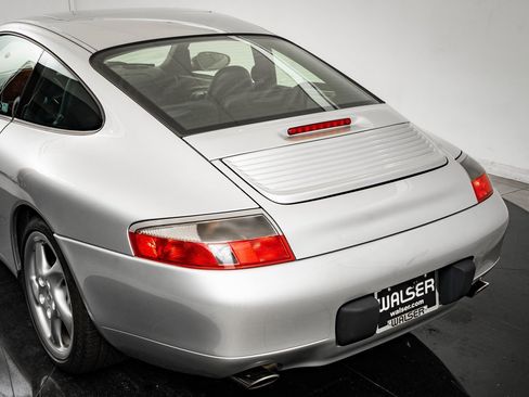 Used 2000 Porsche 911 Carrera image 18