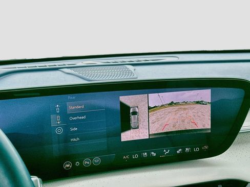 Used 2026 Buick Enclave Avenir w/ Super Cruise Package FWD image 18