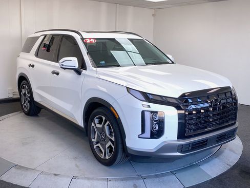 Used 2024 Hyundai Palisade Limited image 7