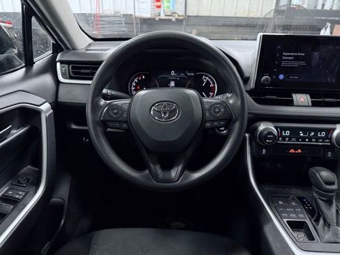 Used 2024 Toyota RAV4 XLE AWD/4WD image 25