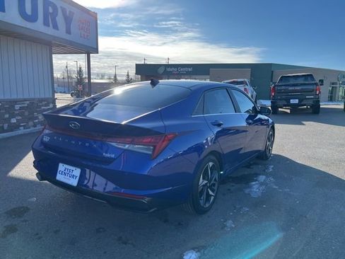 Used 2023 Hyundai Elantra Limited FWD image 13