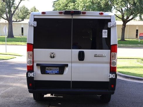 Used 2025 RAM ProMaster 2500 w/ U-Haul Equipment Group FWD image 6
