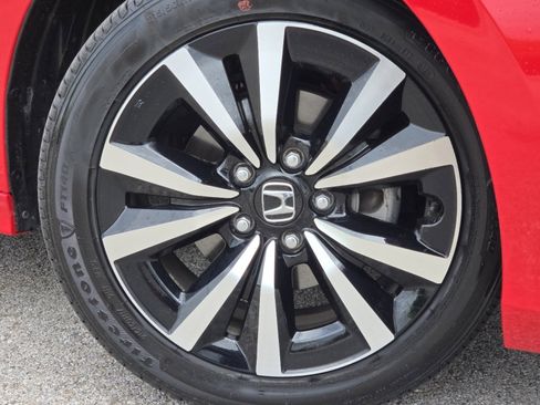 Used 2024 Honda Civic EX image 11