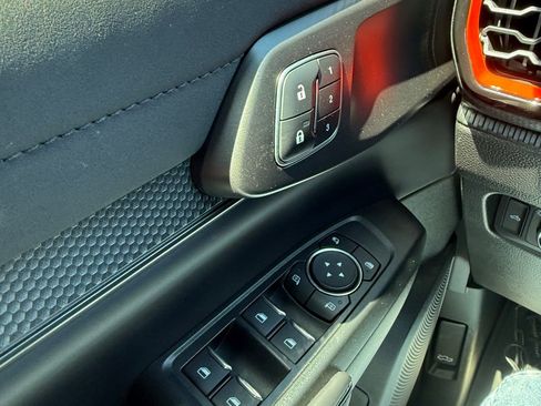 Used 2025 Ford Ranger Raptor AWD/4WD image 15