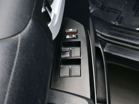 Used 2017 Toyota Tundra SR5 image 10