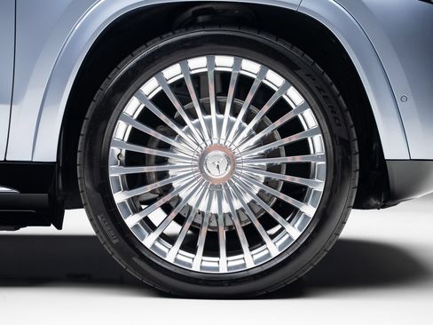 Used 2025 Mercedes-Benz Maybach GLS 600 4MATIC image 41