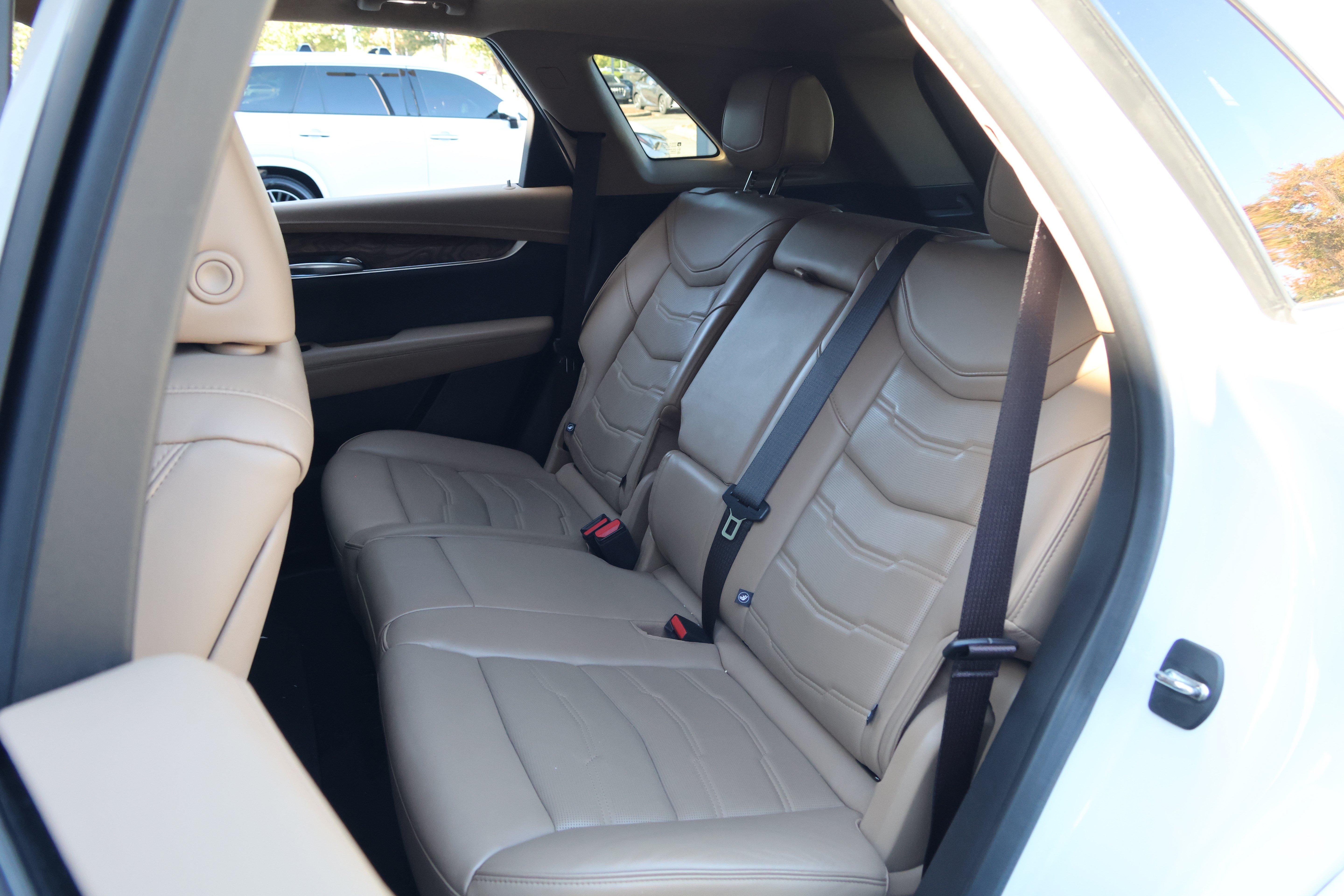 Used 2021 Cadillac XT5 Premium Luxury w/ Platinum Package FWD image 37