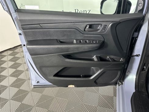 Used 2023 Honda Odyssey Sport image 10