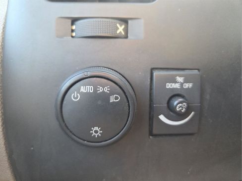 Used 2013 Chevrolet Silverado 2500 W/T image 11